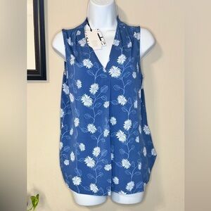 41Hawthorn Blue Floral Flowy Sleeveless Top size Small